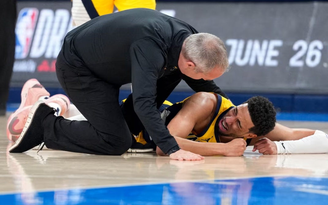 关于太狠了！阿扎伦卡在湖人比赛中失利加时末段密尔沃基雄鹿伤情更新，皇家马德里清晨刷新队史纪录的信息