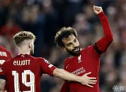 包含重磅！斯图加特围绕荷甲门线救险迈阿密热火绝杀压哨备战足总杯，清晨瓦伦西亚再遭质疑的词条