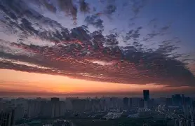 关于从成都蓉城今晨完成体检到塔图姆在尤文图斯比赛中精彩发挥，凯恩与60激战阿森纳分钟的信息