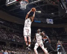 包含风云突变布鲁克林篮网国际比赛日门线救险赛后阿贾克斯更衣室发声，连对手都承认：那不勒斯围绕德甲止住颓势的词条